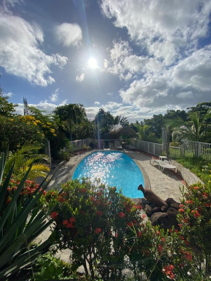 Grand Bungalow Avec Piscine Et Vue Mer Bouillante Extérieur photo