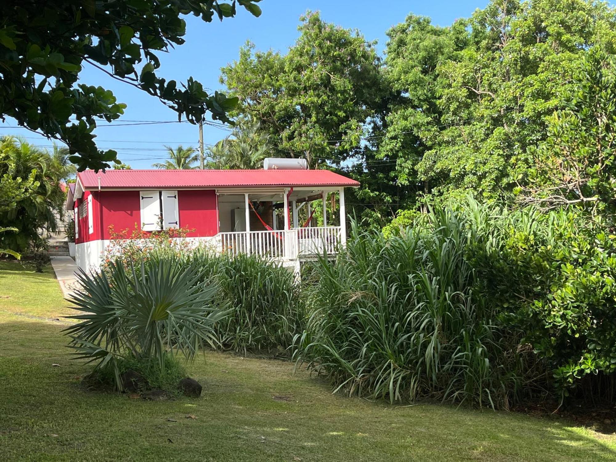 Grand Bungalow Avec Piscine Et Vue Mer Bouillante Extérieur photo